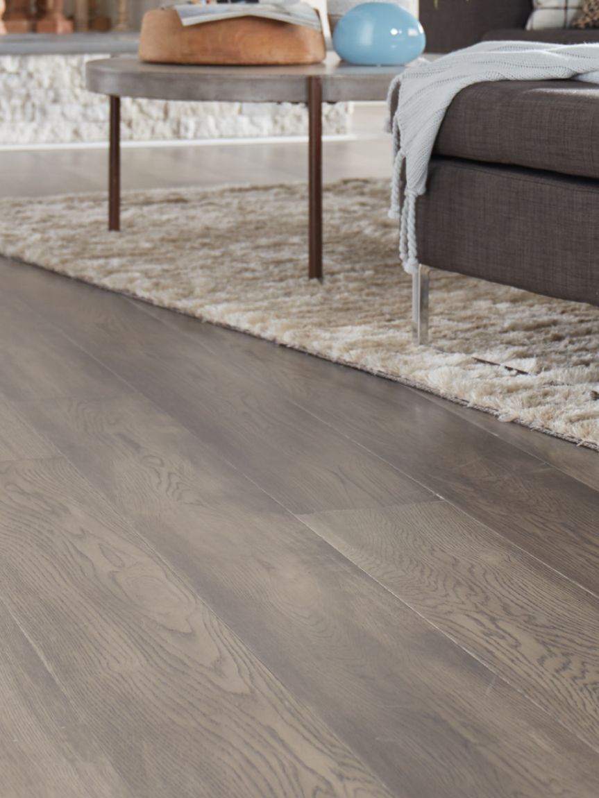 hard surface flooring with area rug